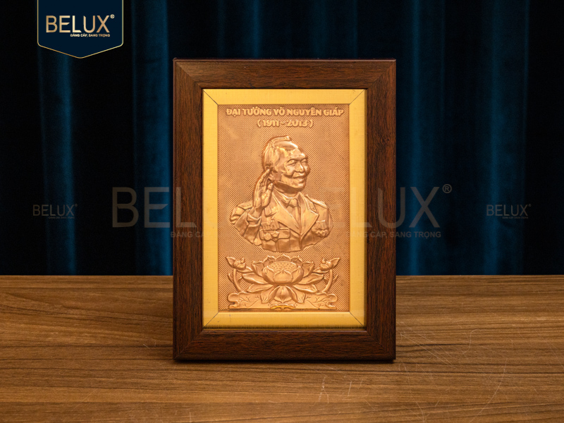 Tranh Bác Giáp bằng đồng đỏ 20x15cm